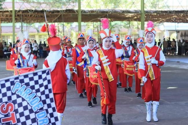 Parade Drumband Se-Pulau Lombok Awali Kegiatan Pra Hultah NWDI ke 88 di Pancor