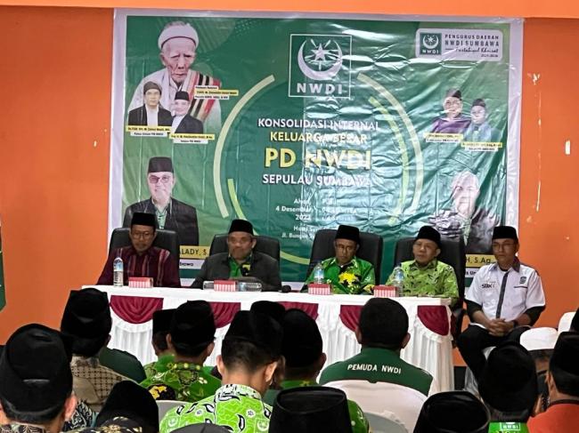 Ratusan Pengurus Daerah PD NWDI Se-Pulau Sumbawa Mengikuti Rapat Konsolidasi Internal Organisasi